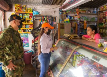 Socializan a comerciantes en la Troncal del Caribe campaña contra la extorsión