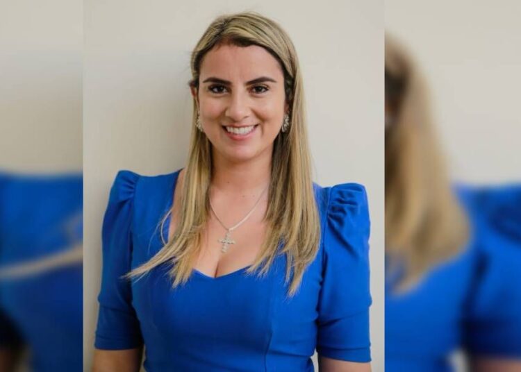 Posesionan secretaria (e) de Educación de Santa Marta