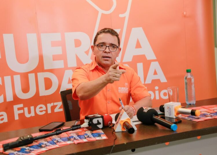 Ante la Fiscalía, ex alcalde Martínez presentó denuncia contra la Superservicios