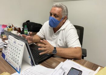 Anuncian pago atrasado a docentes de Santa Marta