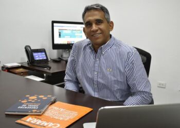 Remezón en la Camcomercio: sale Alfonso Lastra de la Presidencia