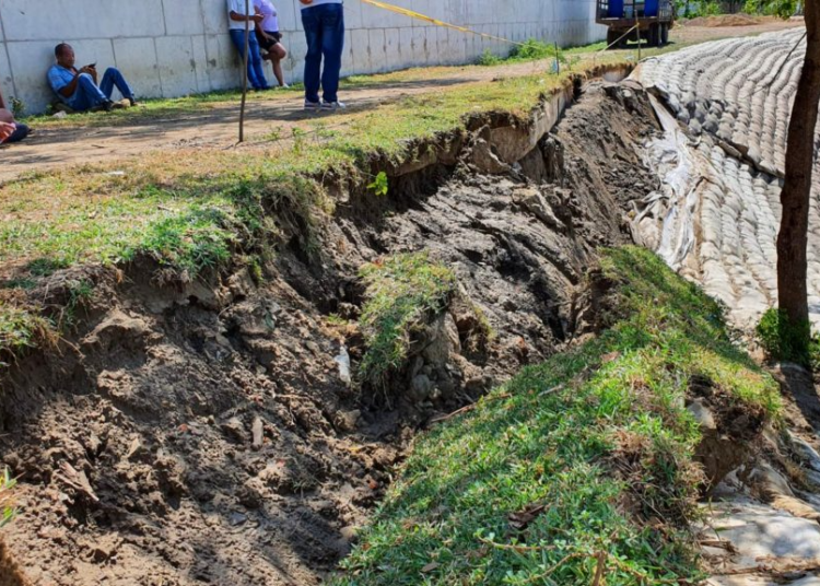 Obra para contener la erosión en Tenerife se está cayendo a pedazos