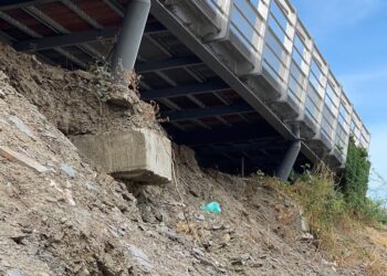 Estructura del sendero del Ziruma en riesgo de desplome: anuncian muro de contención