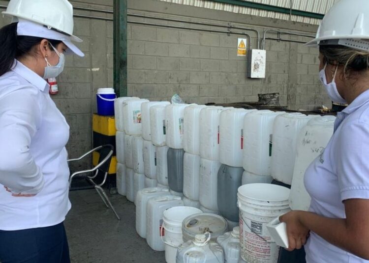 Seguimiento a generadores de aceites de cocina usados en Santa Marta