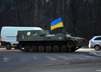 Ucrania lamenta que el mundo «la deje sola» ante avanzada rusa