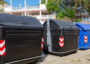 Inescrupulosos vandalizan contenedores de Interaseo en Santa Marta