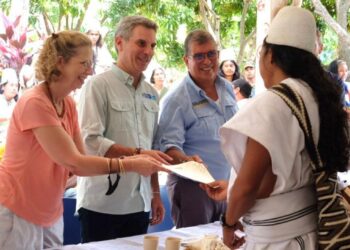 21 indígenas de la Sierra Nevada fueron certificados en viverismo