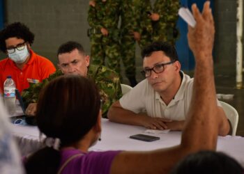 Atienden a desplazados por enfrentamientos en la Sierra Nevada