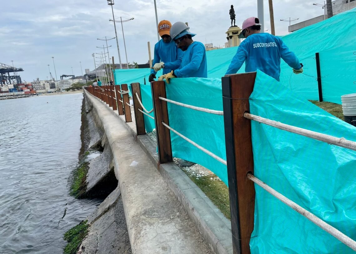 Alcaldía inició el mantenimiento preventivo al colector pluvial del Camellón de la Bahía