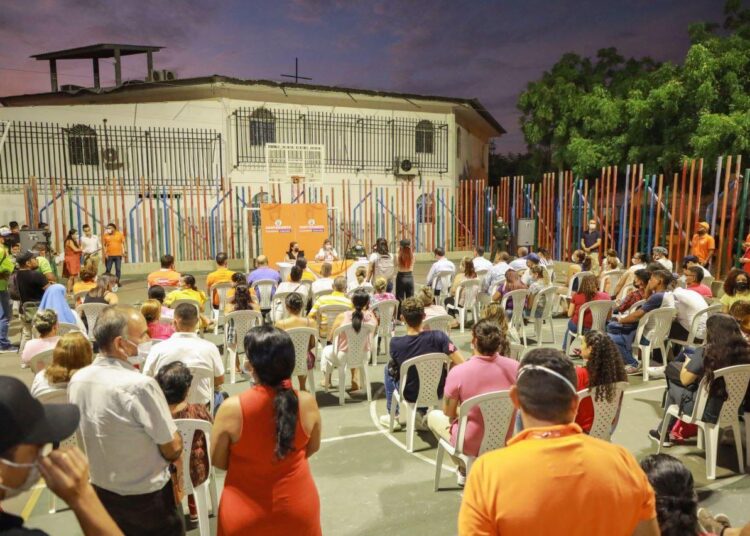 Alcaldesa lideró diálogo por la seguridad comunitaria en zona universitaria