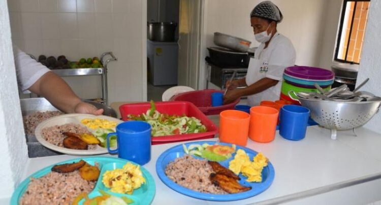 Caicedo: gobernadores están saboteando ejecución del PAE