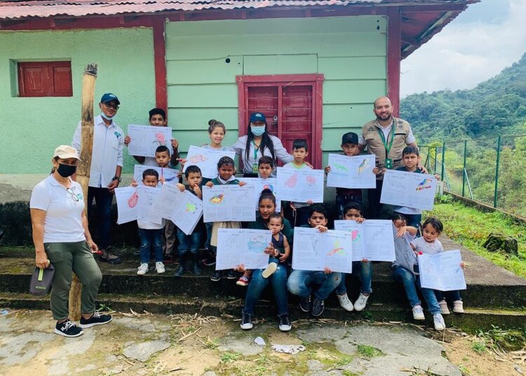 La estrategia para promover el buen manejo de los aceites usados