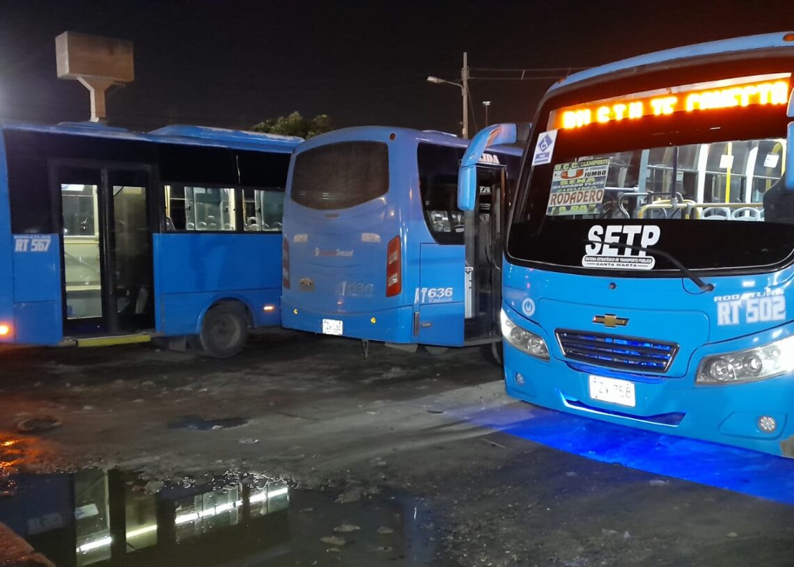 Empresas del STU garantizan limpieza y mantenimiento de los buses de Santa Marta