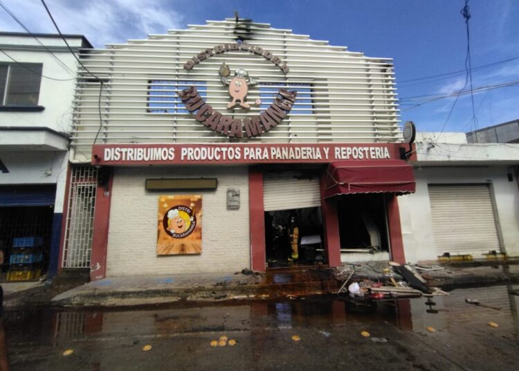 $1.500 millones: las pérdidas que dejó incendio en panadería en el Mercado
