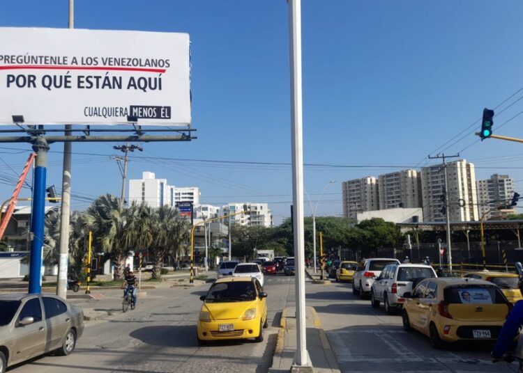 Retiran polémica valla con mensaje xenófobo en Santa Marta