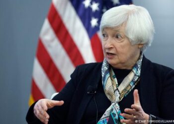 Estados Unidos aplica sanciones del G7 contra la industria rusa militar y el oro