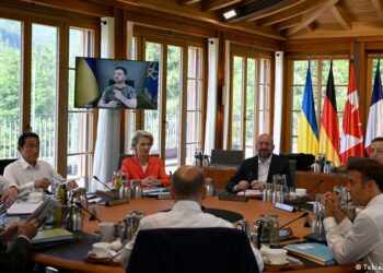 Zelenski advierte al G7 que la guerra en Ucrania debe acabar antes del invierno