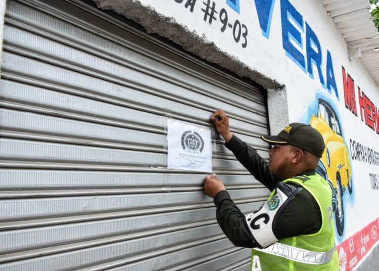 Suspenden actividad comercial de 4 ‘chiveras’ y parqueaderos en Santa Marta