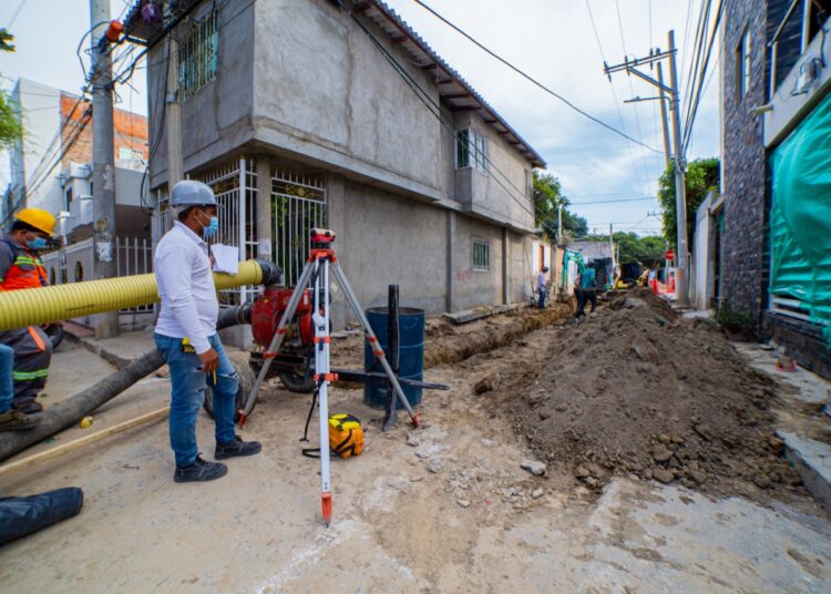 Avanza pavimentación de vías en Gaira