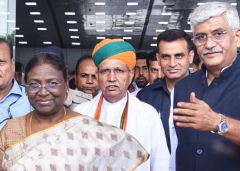 India eligiría a primera mujer tribal como presidenta, pese a los ataques contra su etnia