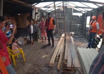 Atienden emergencia causada por incendio en una vivienda de Nueva Venecia