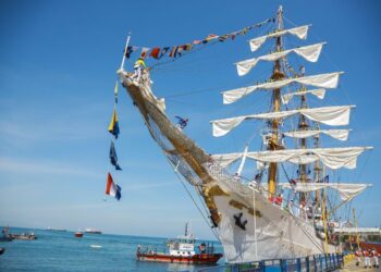 En Santa Marta: declaran huéspedes de Honor al Buque Escuela ARC Gloria y su tripulación