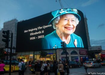 Reino Unido, el día después de la muerte de la reina Isabel II