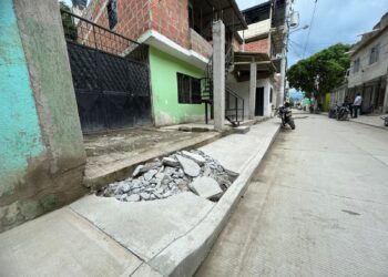 En Santa Marta: no han entregado nueva vía y ya destruyen andenes