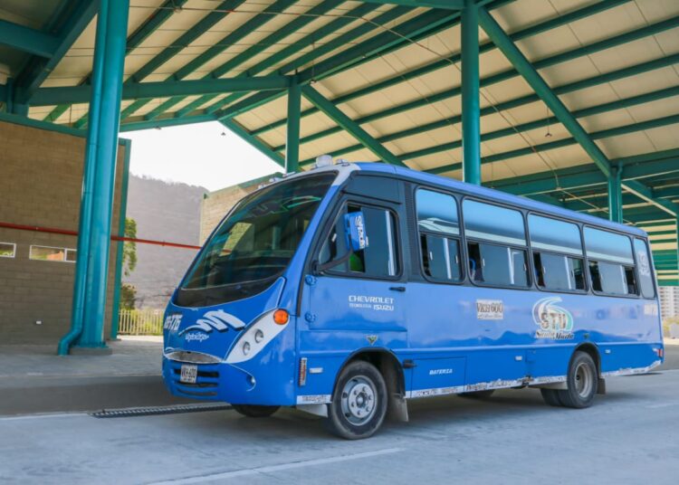 Reajuste en pasaje de buses obedece  a alza en insumos: transportadores