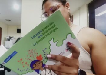 Crean guía para promover la salud mental en universitarios