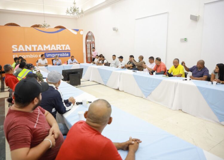 Los primeros acuerdos entre la administración y los motototaxis en Santa Marta