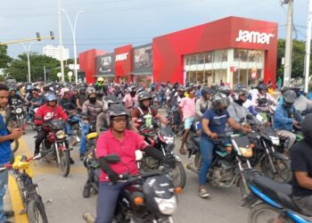 Entre el caos y los acuerdos: así fue la protesta de los mototaxistas en Santa Marta