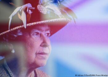 Isabel II, la reina que resistió todos los dramas