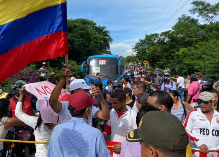 En Santa Marta también se protestó por alzas de la energía eléctrica