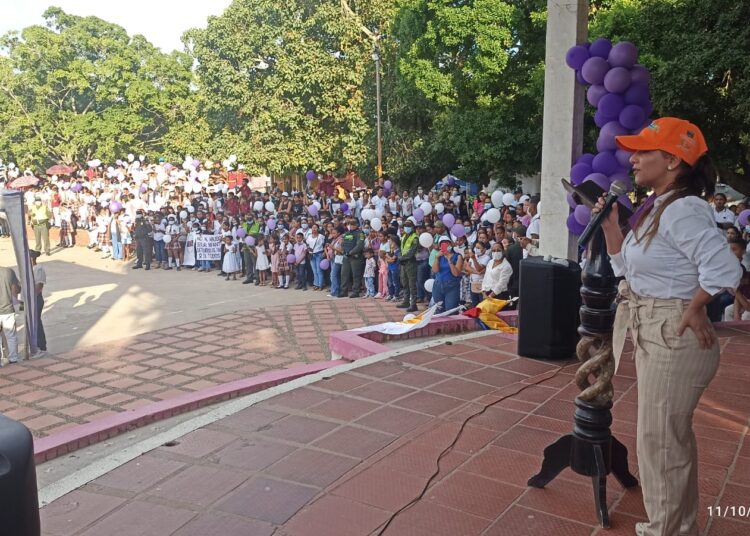 Algarrobo despedió a la pequeña Katlin Rodríguez