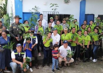 100 nuevos árboles para impulsar el medio ambiente en Zona Bananera