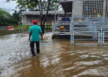Con ayuda humanitaria y un albergue temporal, atienden 150 familias en Ariguaní