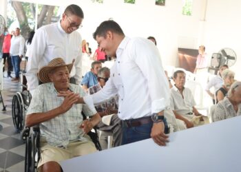 Abuelos del asilo de Santa Marta agradecieron millonario apoyo
