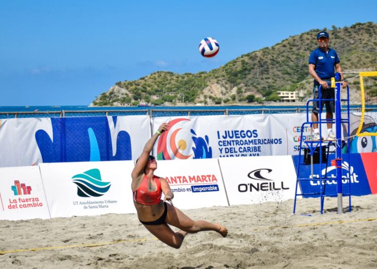 Cuba y Venezuela ratificaron su favoritismo en el voleibol playa femenino