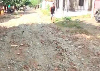 El problema de las vías en Taganga: comunidad busca recursos