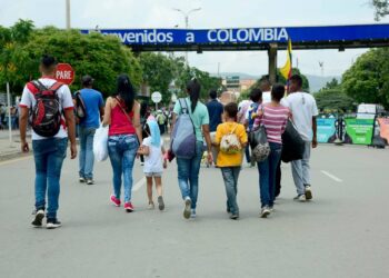 El 62% de los migrantes venezolanos piensa quedarse en Colombia