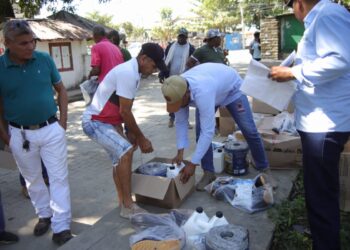 Entregan kits de bioseguridad a 129 parceleros del Magdalena