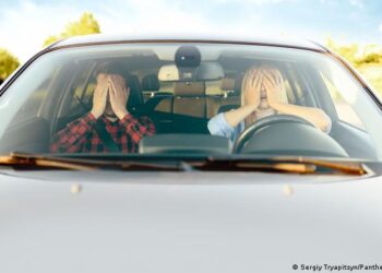 No vacunados contra COVID-19 tienen más probabilidades de accidentarse: estudio