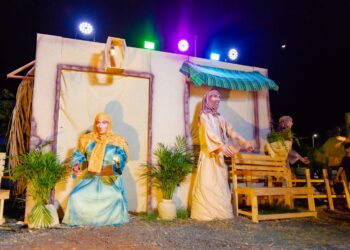 Tradicional alumbrado navideño ilumina a Santa Marta