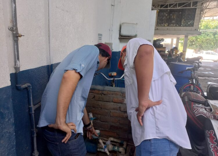 Lupa a los lavaderos de carros en Santa Marta