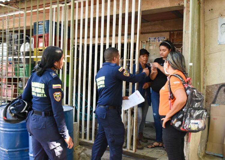 Suspenden 8 ‘chiveras’ en Santa Marta