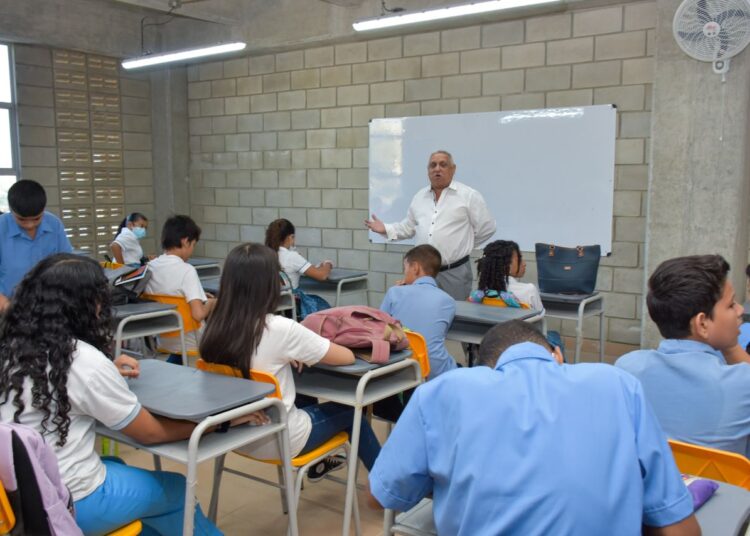 Arrancaron las clases en el colegio de El Líbano