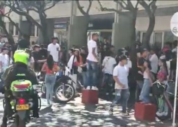 Carnaval Pedagógico terminó en el centro convertido en campo de pelea