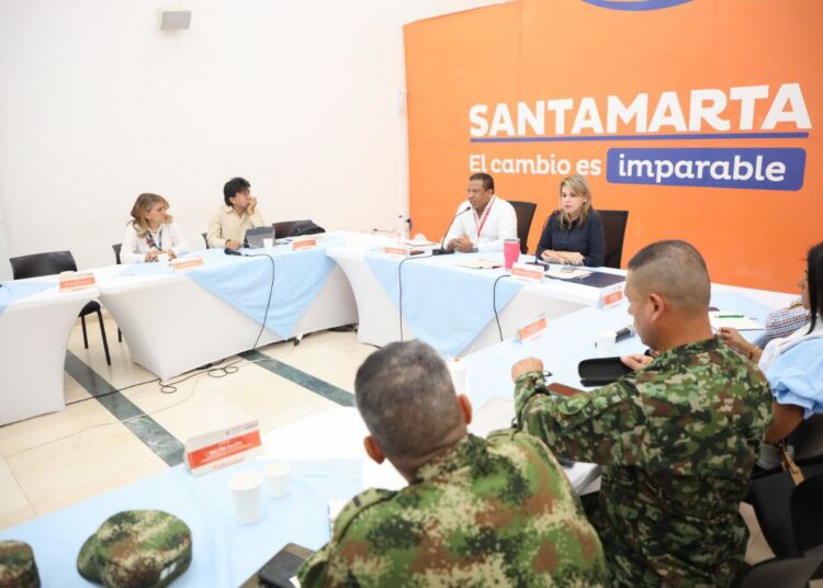 Johnson pide agilizar demolición de ‘ollas’ de microtráfico en Santa Marta