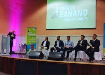 ¿Qué está amenazando la estabilidad del sector bananero en el Caribe y Colombia?